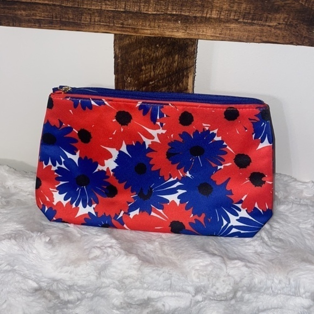 Estee Lauder bag Red Blue White Flower zipper pouch
makeup New OS